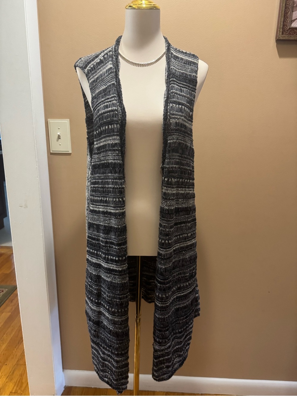Style & Co. Black and Gray Sleeveless Open-Front Knit Duster Vest